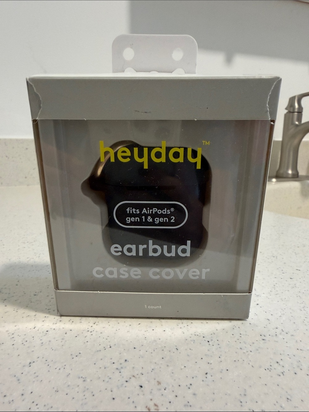 heyday Earbud Case Cover in Black Silicone